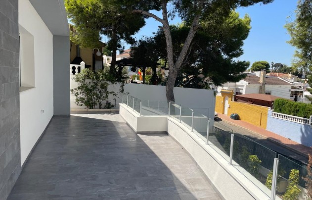 Resale - Villa - Torrevieja - Los Balcones