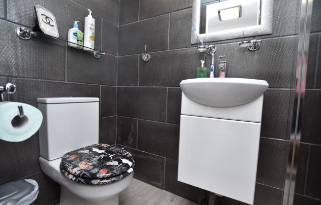 Resale - Villa - Heredades - Heradades