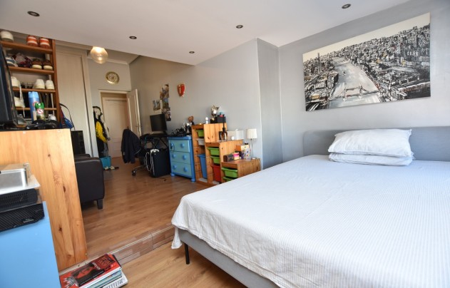 Resale - Villa - Heredades - Heradades