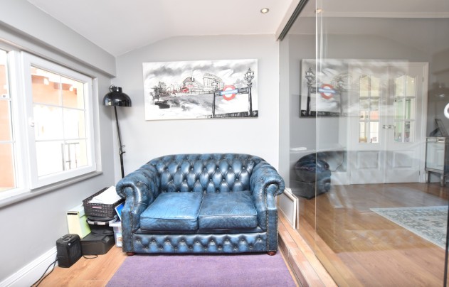 Resale - Villa - Heredades - Heradades