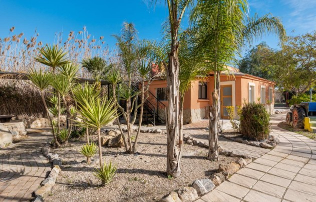 Resale - Villa - Catral