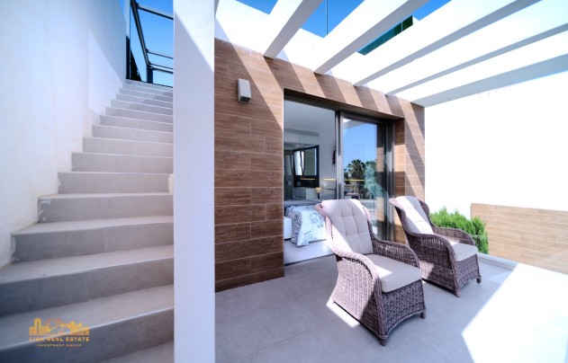 Resale - Villa - Orihuela Costa - Villamartín