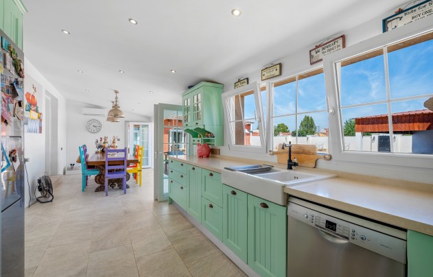 Resale - Villa - Almoradí - Las Heredades