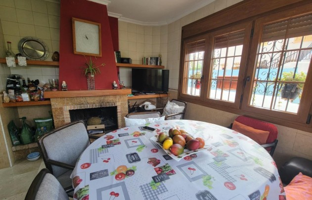 Resale - Villa - Torrevieja - Aguas Nuevas