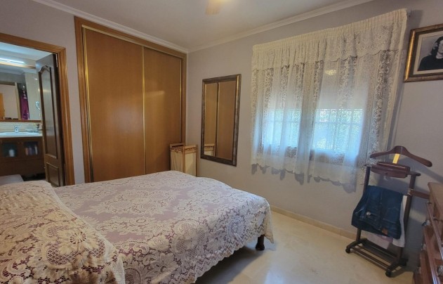 Resale - Villa - Torrevieja - Aguas Nuevas