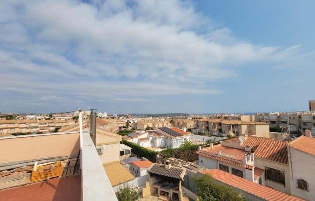 Resale - Villa - Torrevieja - Aguas Nuevas