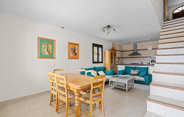 Resale - Villa - Alicante - Rebolledo