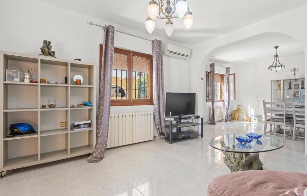 Resale - Villa - Villamartín - Res. Las Filipinas