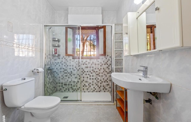 Resale - Villa - Villamartín - Res. Las Filipinas