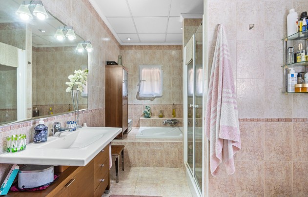 Resale - Villa - El Altet - San Francisco de Asis