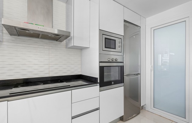 Resale - Apartment - Torrevieja - Punta Prima