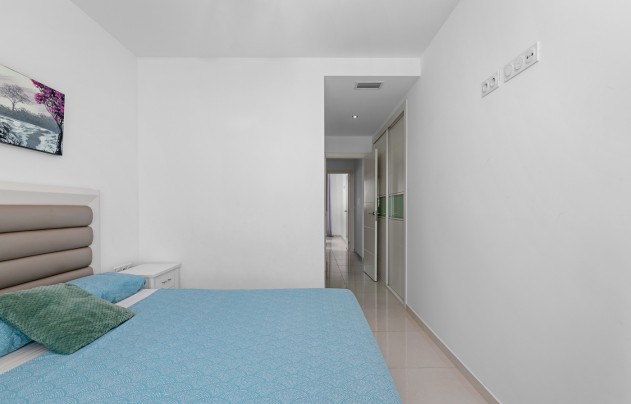 Resale - Apartment - Torrevieja - Punta Prima