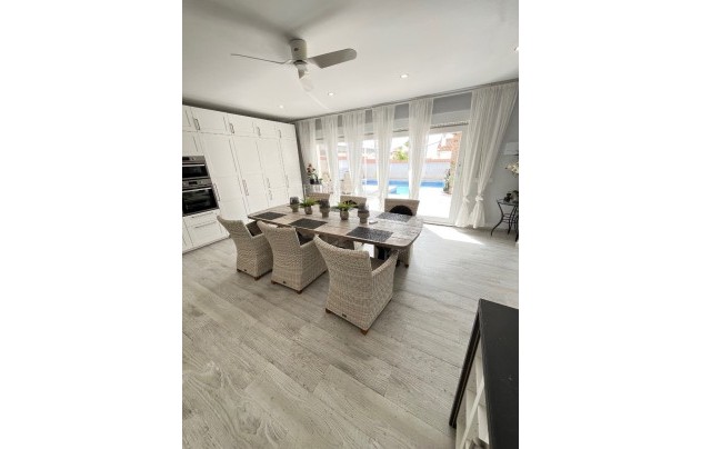 Resale - Villa - Ciudad Quesada