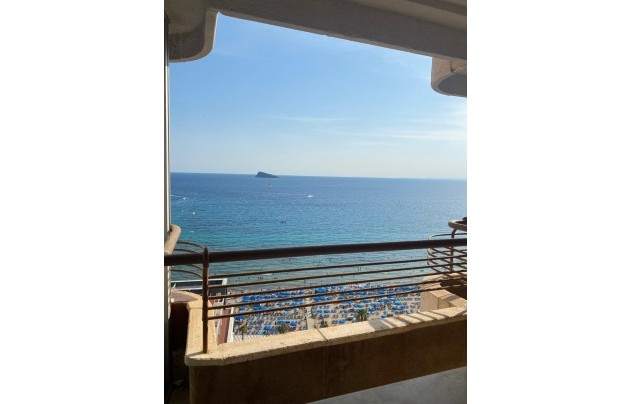 Resale - Apartment - Benidorm - 1ª Linea
