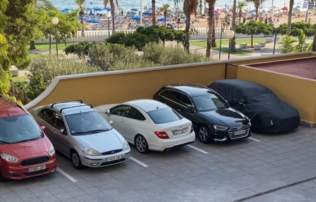 Resale - Apartment - Benidorm - 1ª Linea