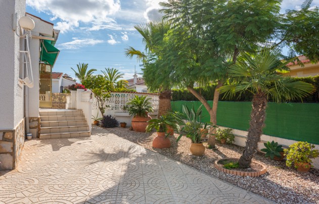 Resale - Villa - Ciudad Quesada