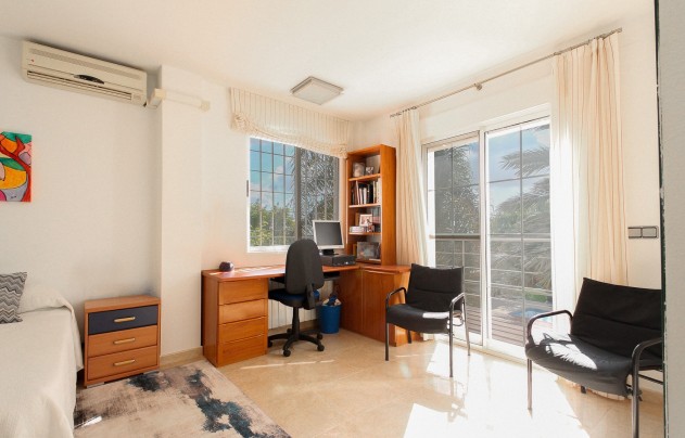 Resale - Villa - San Vicente de Raspeig - San Vicente del Raspeig