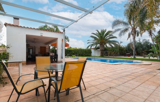 Resale - Villa - San Vicente de Raspeig - San Vicente del Raspeig