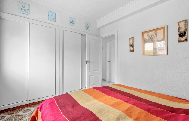 Resale - Villa - Orihuela Costa - Punta Prima