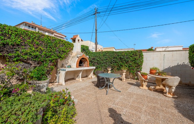 Resale - Villa - Orihuela Costa - Punta Prima