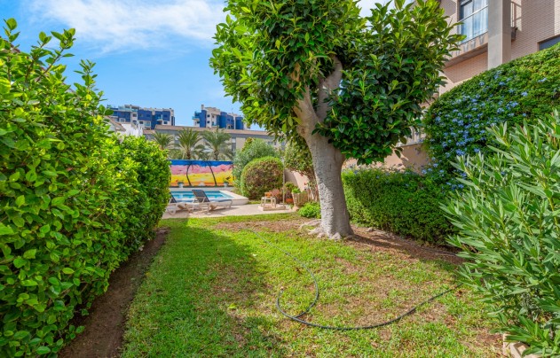 Resale - Villa - Orihuela Costa - Punta Prima