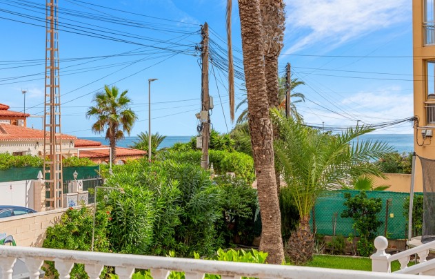 Resale - Villa - Orihuela Costa - Punta Prima