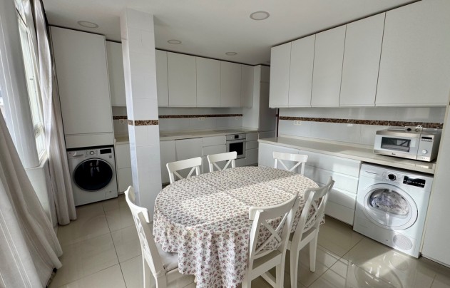 Herverkoop - Apartment - Fuengirola