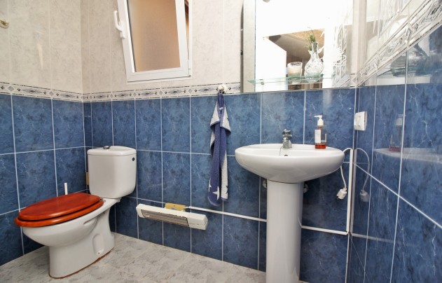 Resale - Villa - Torrevieja - La Siesta