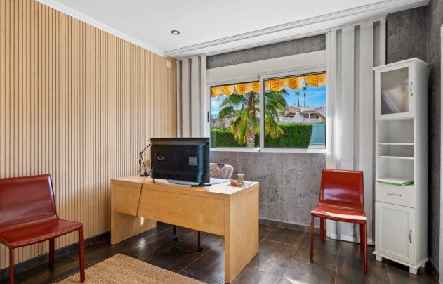 Resale - Villa - Algorfa - Castillo de montemar