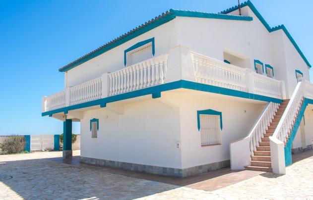 Resale - Villa - La Manga del Mar Menor