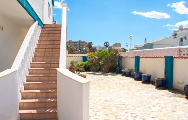 Resale - Villa - La Manga del Mar Menor