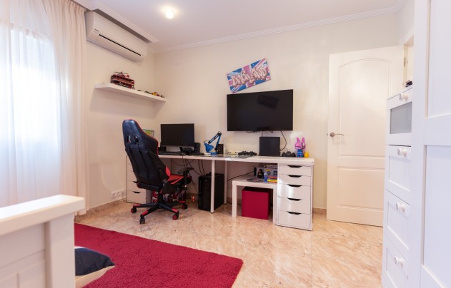 Revente - Villa - Torrevieja - Los Balcones