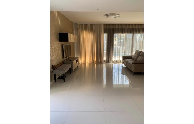 Herverkoop - Villa - Orihuela Costa - Campoamor