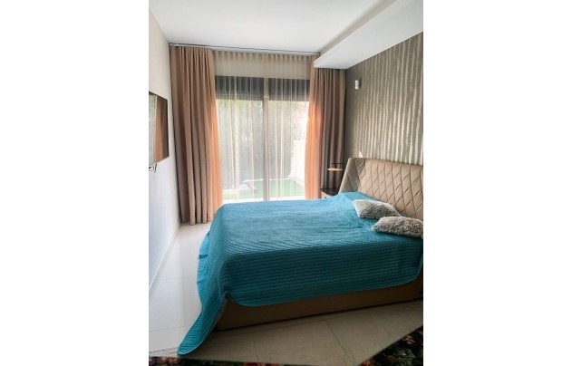 Herverkoop - Villa - Orihuela Costa - Campoamor