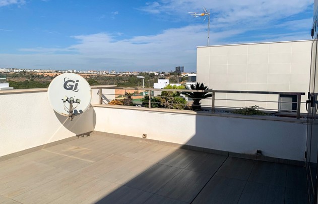 Herverkoop - Villa - Orihuela Costa - Campoamor