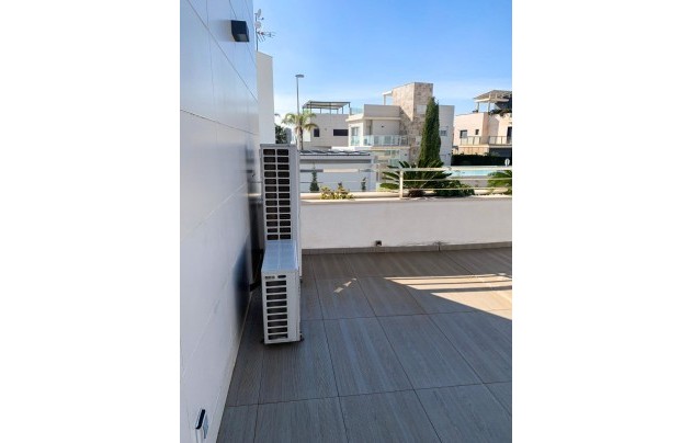 Herverkoop - Villa - Orihuela Costa - Campoamor