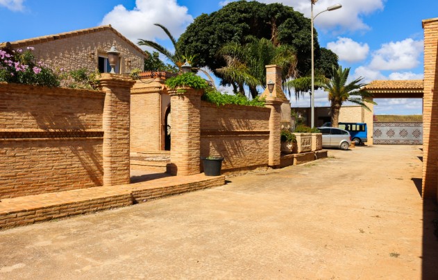 Herverkoop - Villa - Los Urrutias