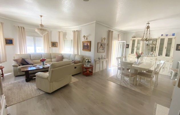 Resale - Villa - Ciudad Quesada