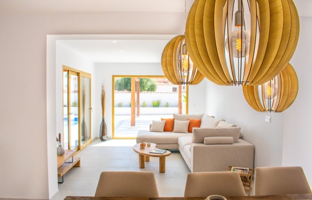 Resale - Villa - Torrevieja - Torreta