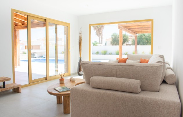 Resale - Villa - Torrevieja - Torreta