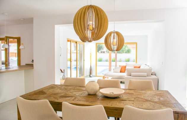 Resale - Villa - Torrevieja - Torreta