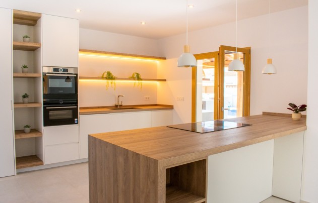 Resale - Villa - Torrevieja - Torreta