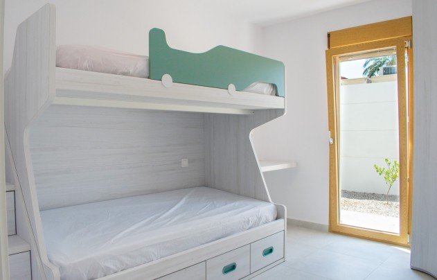 Resale - Villa - Torrevieja - Torreta