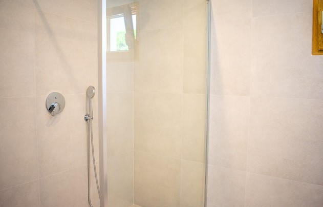 Resale - Villa - Torrevieja - Torreta