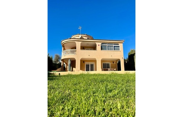 Resale - Villa - Torrevieja - Los Balcones