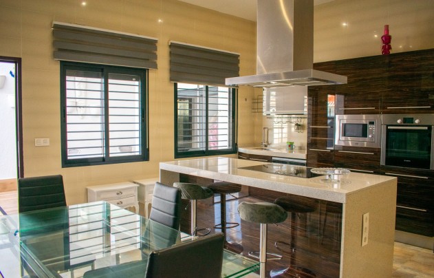 Resale - Villa - Pilar de la Horadada - Torre de la Horadada