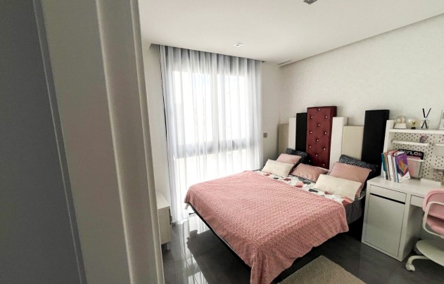 Resale - Villa - Torrevieja - Los Altos