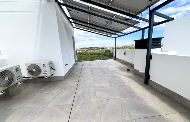 Resale - Villa - Torrevieja - Los Altos