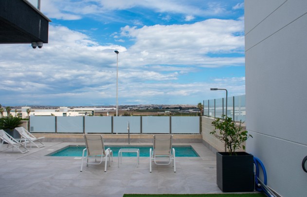 Resale - Villa - Torrevieja - Los Altos