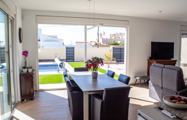 Reventa - Villa - Torrevieja - La Siesta